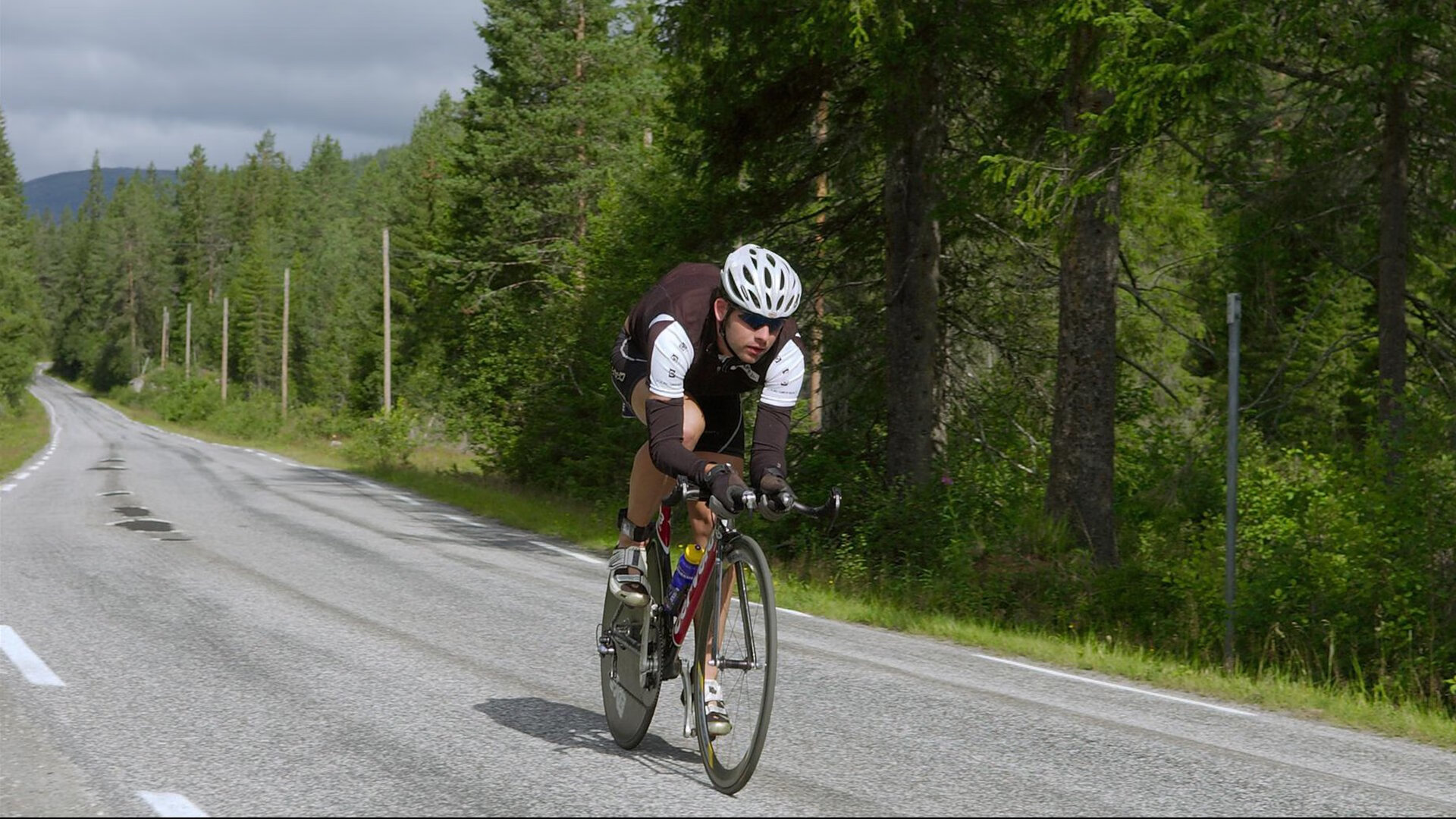 【精彩瞬间】运动员如何在关键时刻调整战术？，运动员如何在比赛中控制自己的冲动性